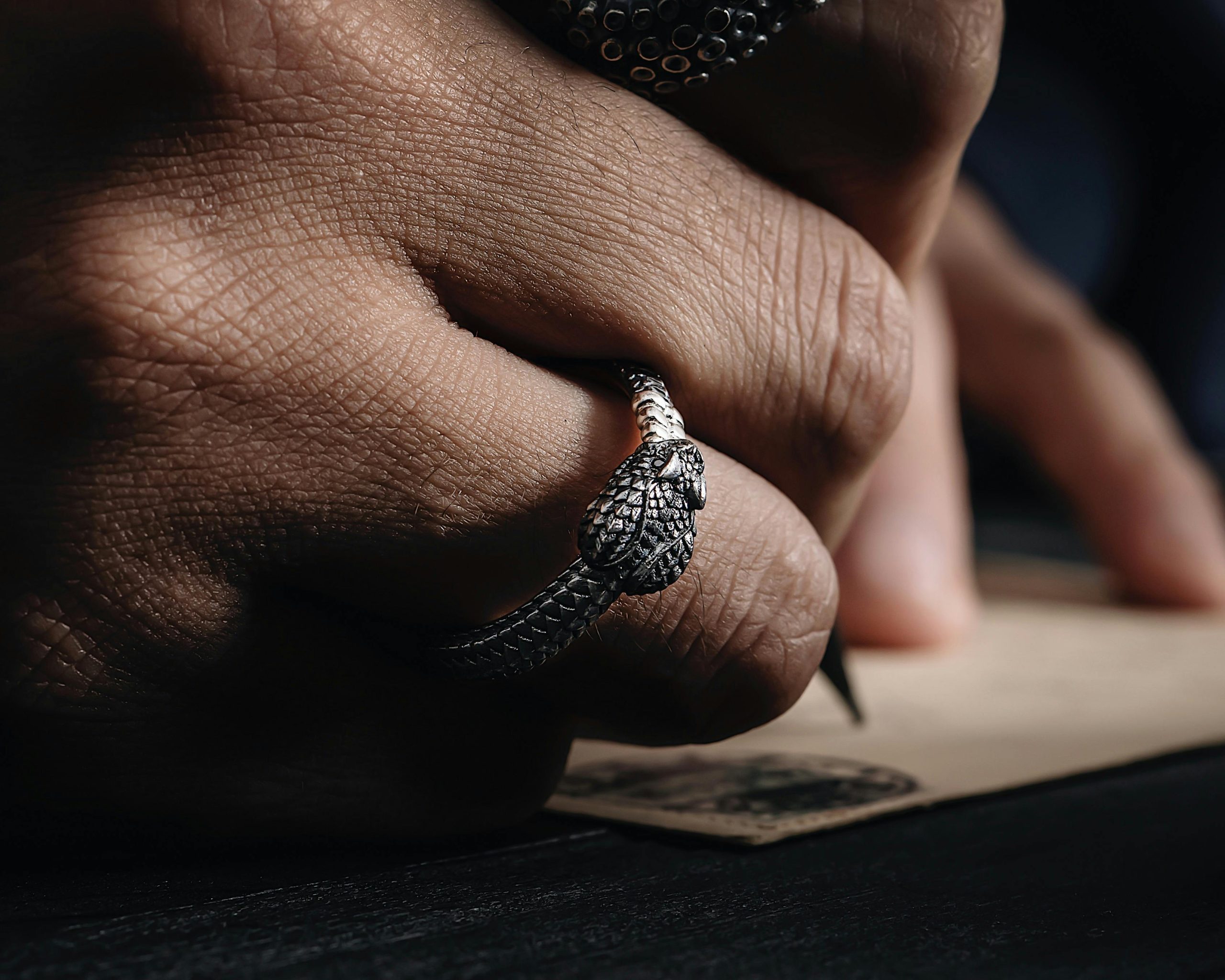 Bague Magique pour Gagner à la Loterie : Le Secret Spirituel pour Attirer la Chance et la Prospérité